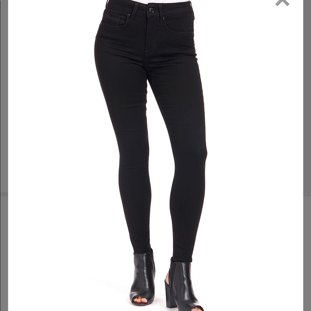 Brand new Seven7 black skinny jeans